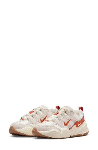 Nike Women's Tech Hera Shoes In White