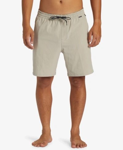 Quiksilver Men's Taxer Amphibian 18" Hybrid Shorts In Plaza Taupe