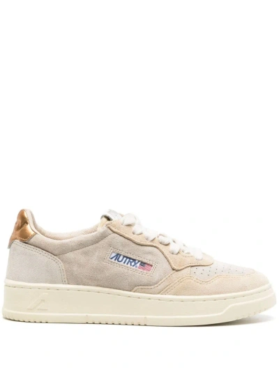 Autry Medalist Low Metallic Leather-trimmed Suede Trainers In Neutrals