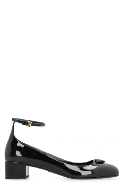 Prada Patent Leather Pumps In Black