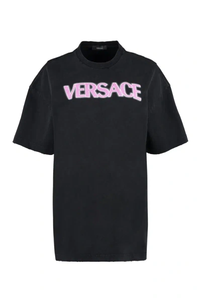 Versace Logo Cotton T-shirt In Black