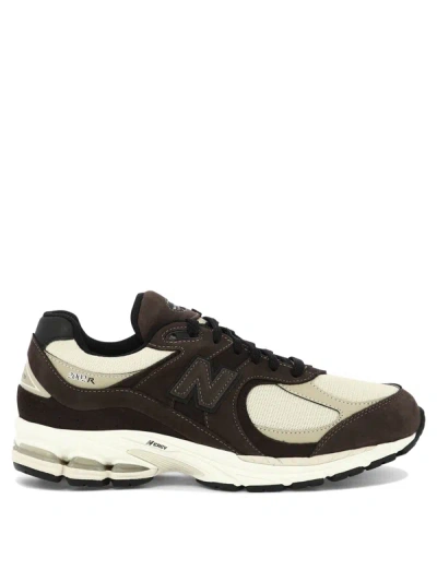 New Balance 2002 Trainer In Black Coffee