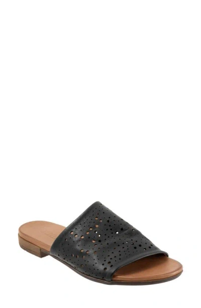 Bueno Turner Perforated Slide Sandal In Black