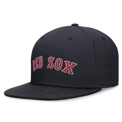 Nike Navy Boston Red Sox Evergreen Performance Fitted Hat