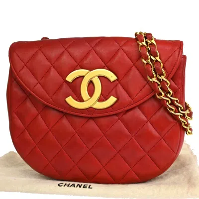 Pre-owned Chanel Mini Matelassé Leather Shoulder Bag () In Red