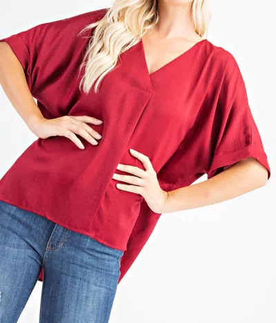 Glam V-neck High-low Top In Burgundy In Red