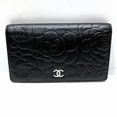 Pre-owned Chanel Camellia Leather Wallet () In Black