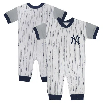 Outerstuff Babies' Newborn & Infant Fanatics Branded White New York Yankees Logo Best Series Full-snap Jumper
