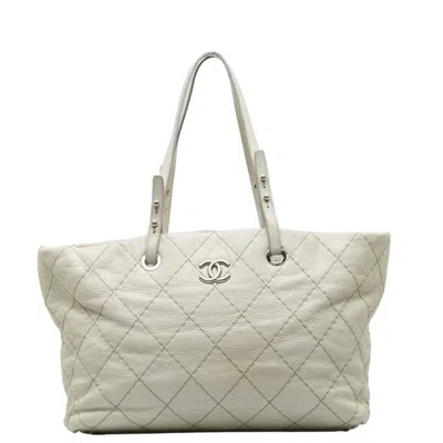 Pre-owned Chanel Grey Leather Tote Bag ()