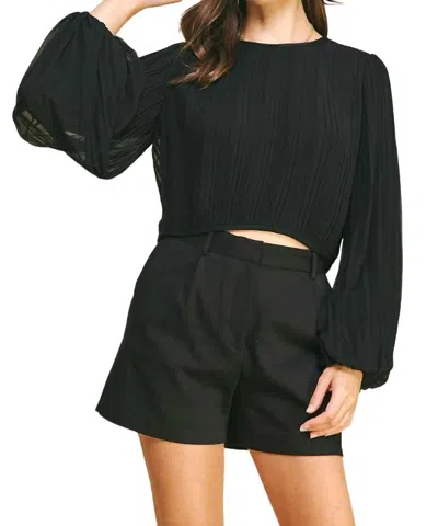 Pinch Pleated Cropped Blouse In Black