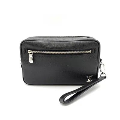 Pre-owned Louis Vuitton Pochette Kasai Leather Clutch Bag () In Black