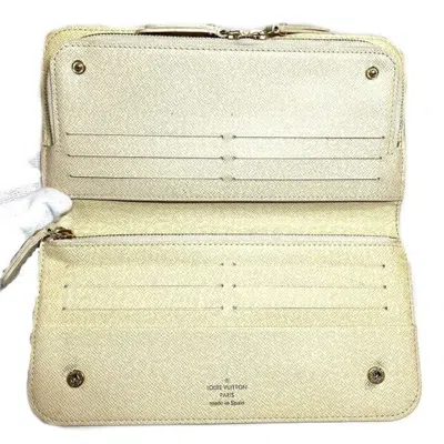 Pre-owned Louis Vuitton Insolite Canvas Wallet () In White