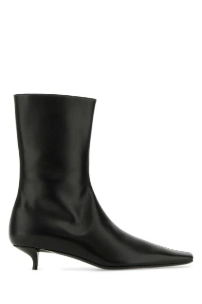 The Row Shrimpton Boots In Black