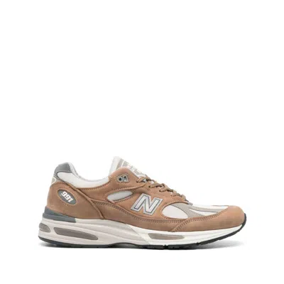 New Balance Trainers In Brown