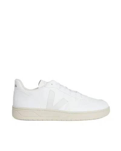 Veja Sneakers 2 In White