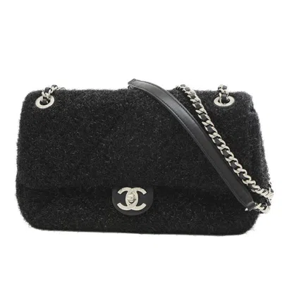 Pre-owned Chanel Matelassé Black Tweed Shoulder Bag ()