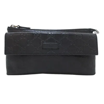 Gucci Shimmer Line Black Leather Clutch Bag ()