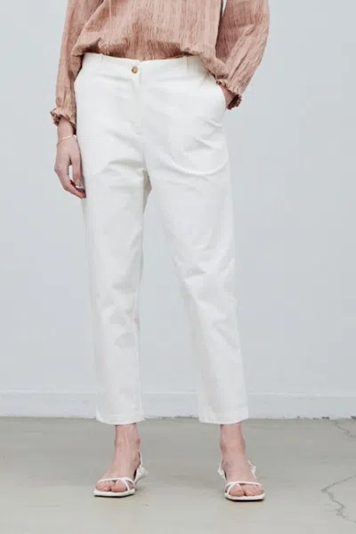 Grade & Gather Tapered Pocket Detail Pant In Off-white
