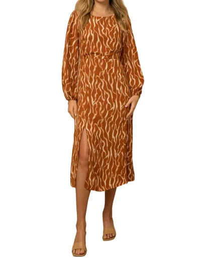 Gilli Clayton Dress In Camel In Brown