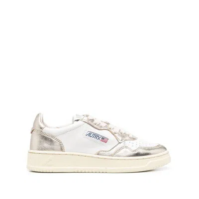 Autry Medalist Low Wom - Leat/leat Shoes In Wb16 Wht/platinum