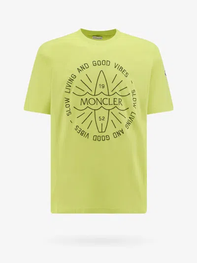 Moncler T-shirt In Green