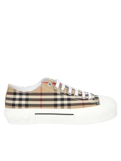 Burberry Trainers In Beige