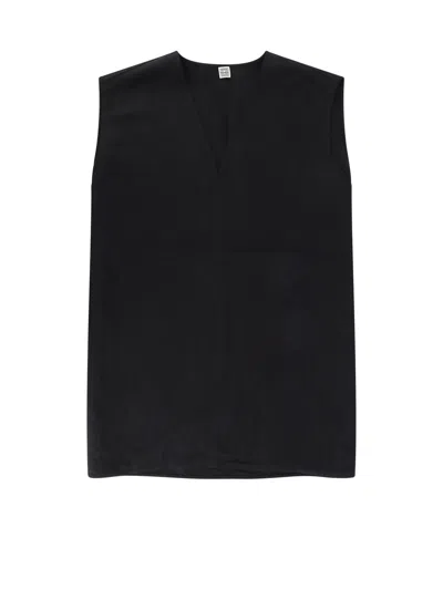 Totême Lyocell And Linen-blend Top In Black