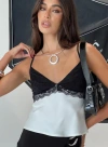 Princess Polly First Class Top White / Black In White/black