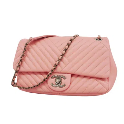 Pre-owned Chanel Timeless/classique Leather Shoulder Bag () In Pink