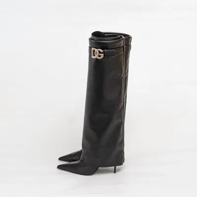 Pre-owned Dolce & Gabbana Dg Plaque Pointed-toe Knee Boots, 37