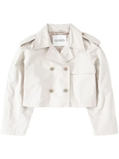 Closed Cotton Cropped Trench In White