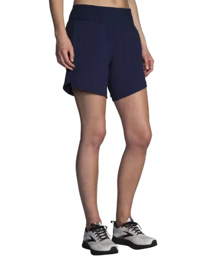 Brooks Chaser 7" Short In Navy In Blue