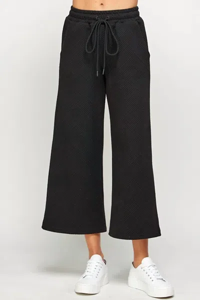 See And Be Seen Textured Cropped Wide Pants In Black
