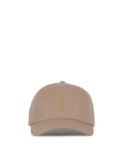 Moncler Logo Embroidered Baseball Cap In Beige