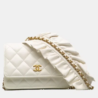 Pre-owned Chanel White Romance Lambskin Wallet On Chain