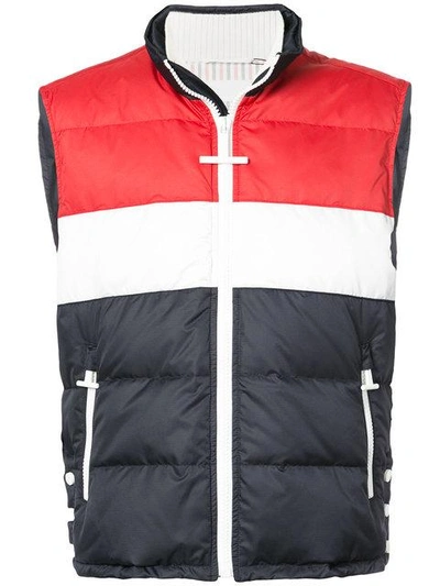 Thom Browne Three Panel Downfilled Funnel Collar Ski Waistcoat In Mini Ripstop In Red
