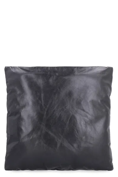 Bottega Veneta Pillow Leather Clutch In Black