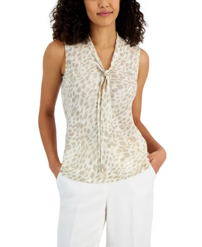 Kasper Plus Size Printed Tie-neck Sleeveless Blouse In Lily White