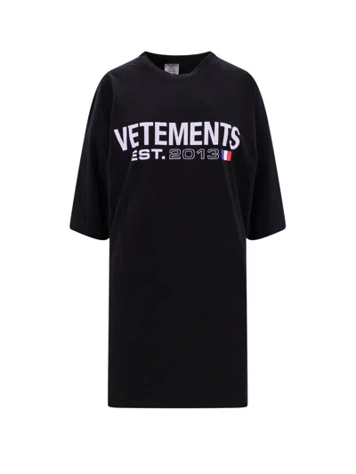 Vetements T-shirt In Black