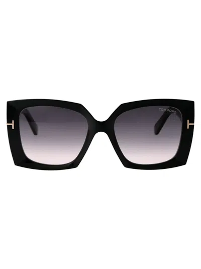 Tom Ford Sunglasses In 01b Nero Lucido / Fumo Grad