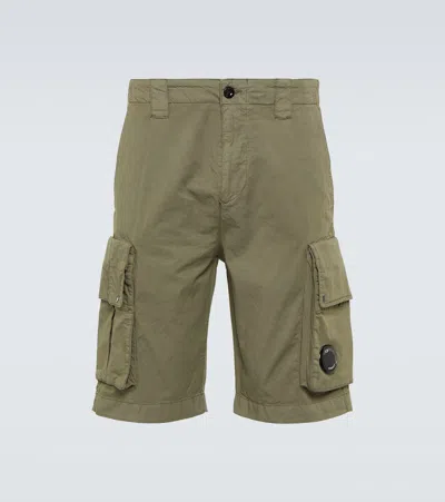 C.p. Company Cargo Shorts In Green