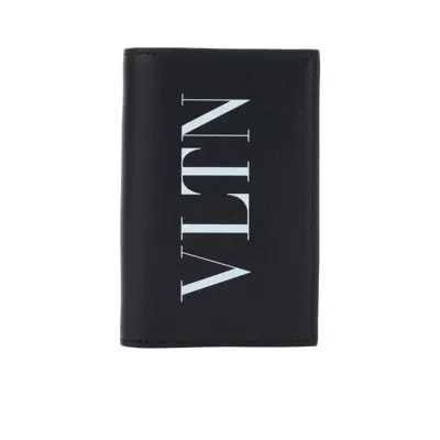 Valentino Garavani Garavani Vltn Card Holder In Black