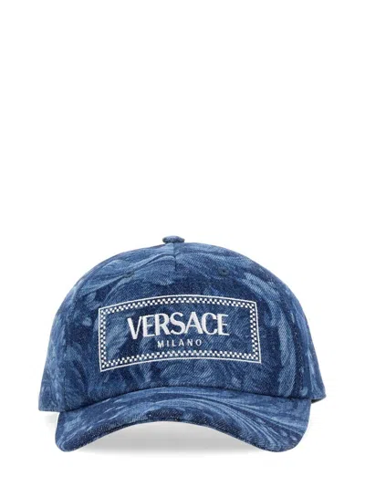 Versace Embroidered Logo Barocco Print Denim Baseball Hat In Blue