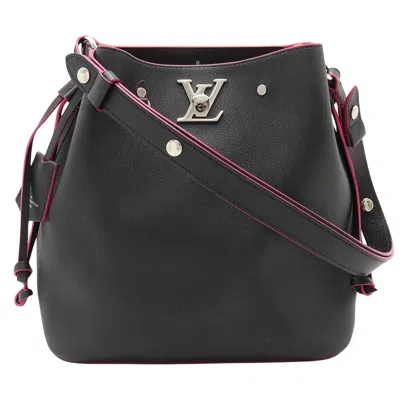 Pre-owned Louis Vuitton Lockme Bucket Black Leather Shoulder Bag ()