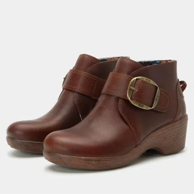 Alegria Symone Boot In Chestnut In Pink