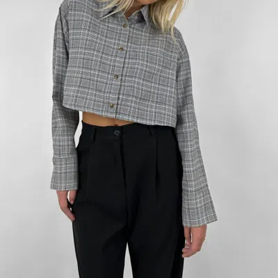 Nia Plaid Cropped Button Down Top In Grey