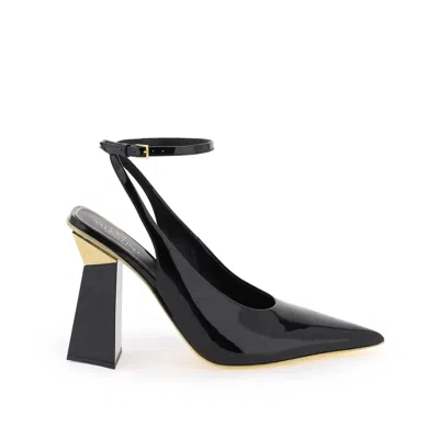 Valentino Garavani Hyper One Stud Pumps In Patent Leather In Black