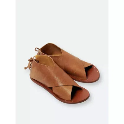 Beek Loon Shoe In Saddle In Brown