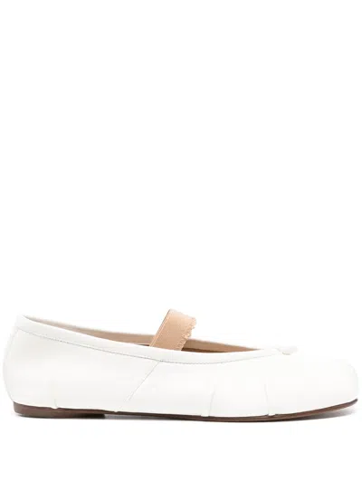 Maison Margiela Off-white Tabi Elastic Band Ballerina Flats In Nude & Neutrals