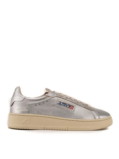 Autry Dallas Low Sneakers In Silver Leather